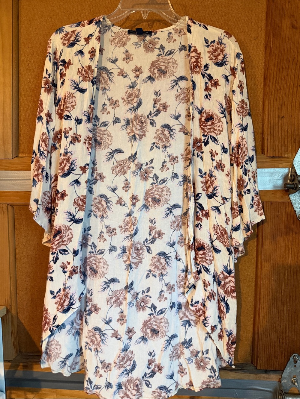 American Eagle Floral Open-Front Kimono - Cream with Blush Rose Print